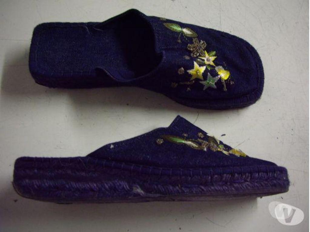 Chaussures Bas-Rhin Bouxwiller - 67330 - Photos Vivastreet Mules en espadrilles Bleu Fleuri pointure 37 à 4 €