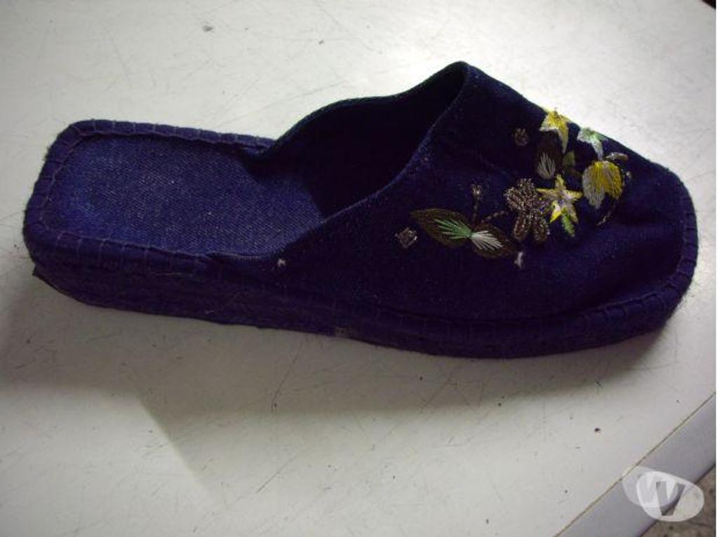 Chaussures Bas-Rhin Bouxwiller - 67330 - Photos Vivastreet Mules en espadrilles Bleu Fleuri pointure 37 à 4 €