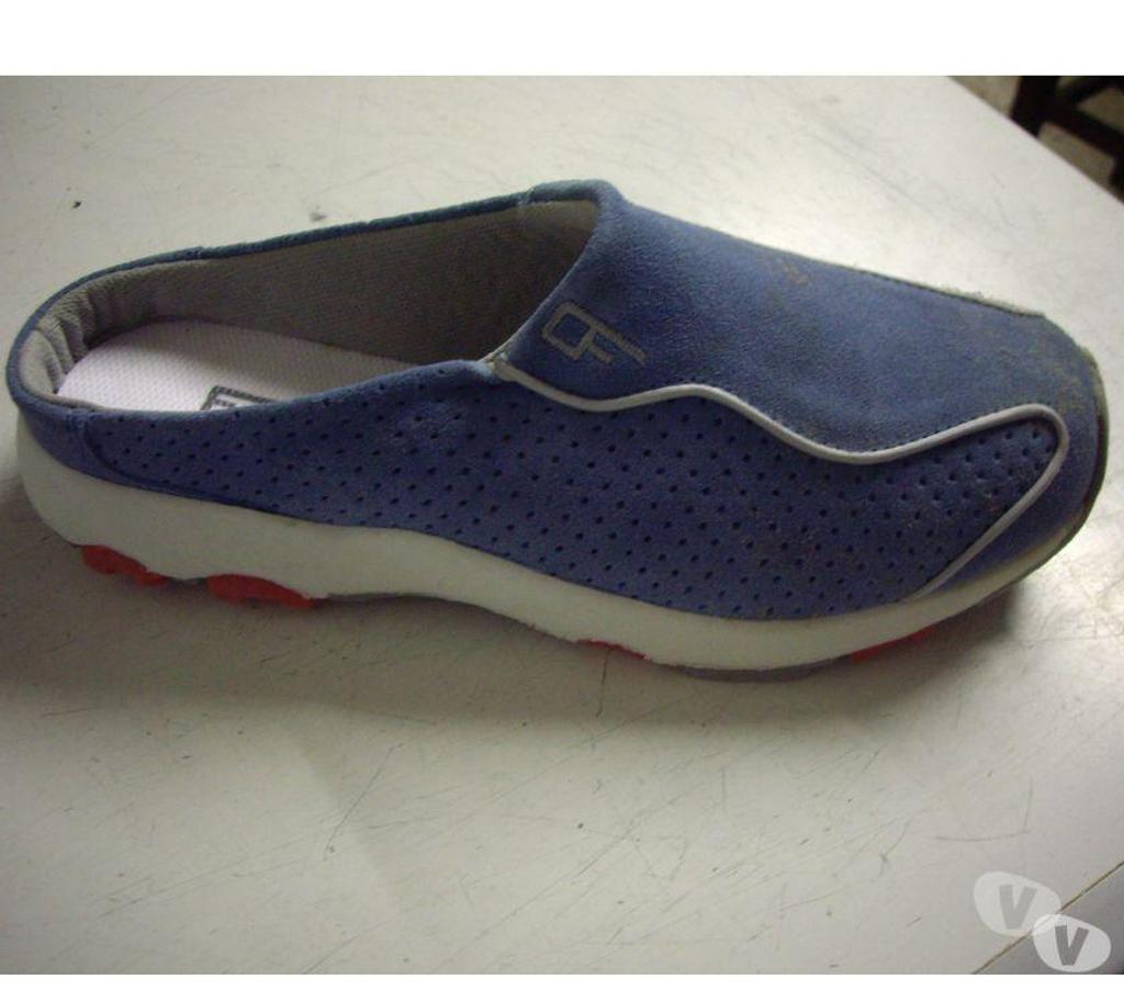 Chaussures Bas-Rhin Bouxwiller - 67330 - Photos Vivastreet Joggers coloris Bleu Ciel pt 38 - neuves- à 6 €