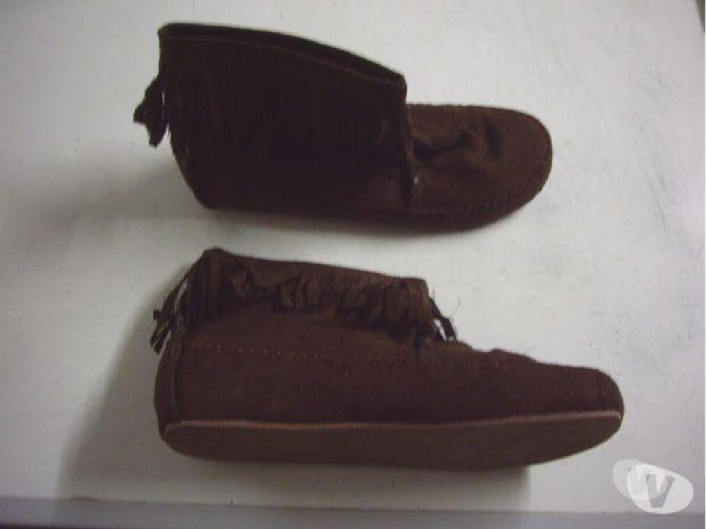 Chaussures Bas-Rhin Bouxwiller - 67330 - Photos Vivastreet Boots courtes Marron à franges pt 40-neuves- à 7 €