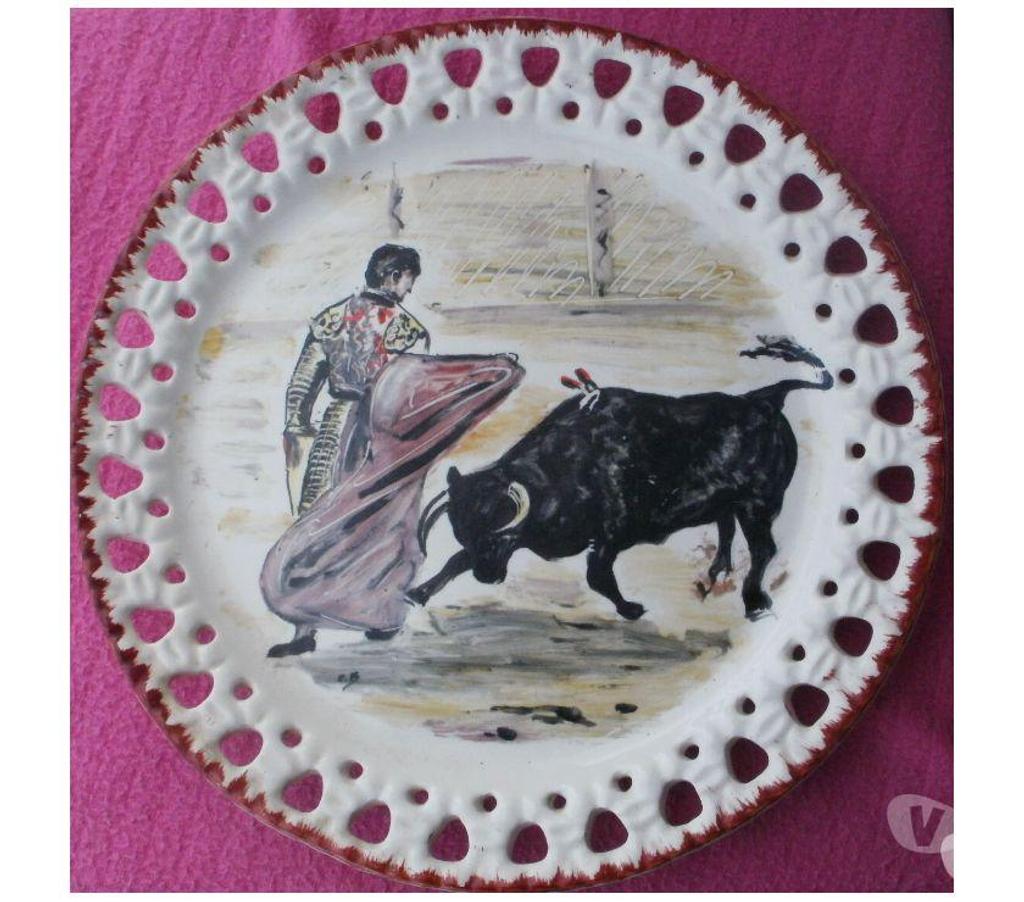 Décoration - art Tarn-et-Garonne Montauban - 82000 - Photos Vivastreet ASSIETTE décorative TORERO - TOREADOR - CORRIDA
