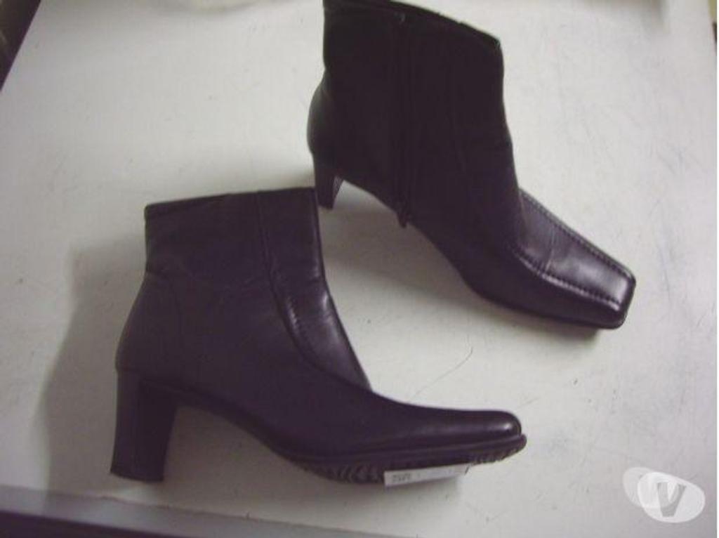 Chaussures Bas-Rhin Bouxwiller - 67330 - Photos Vivastreet Bottines Noir pointure 40-neuves- à 10 €