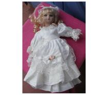 Poupée porcelaine MOVITEX Hauteur 32 cm