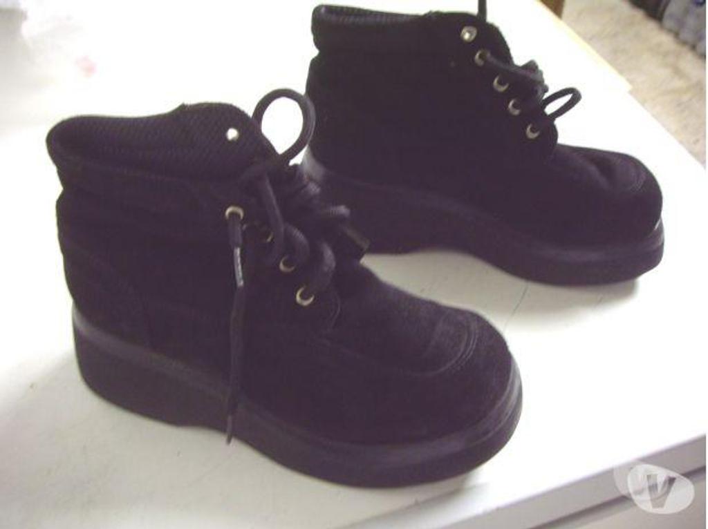 Chaussures Bas-Rhin Bouxwiller - 67330 - Photos Vivastreet Derbys Noir à lacets pointure 40 à 4 €
