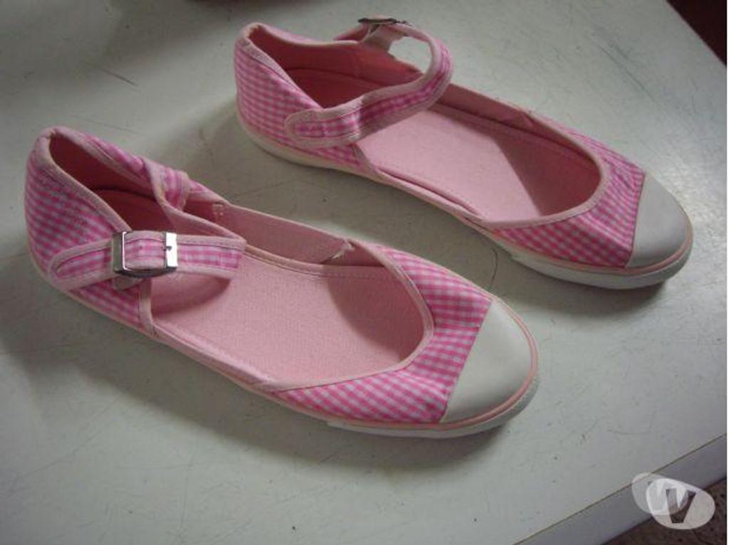 Chaussures Bas-Rhin Bouxwiller - 67330 - Photos Vivastreet Paires de Ballerines pt 40 à 3,50 €