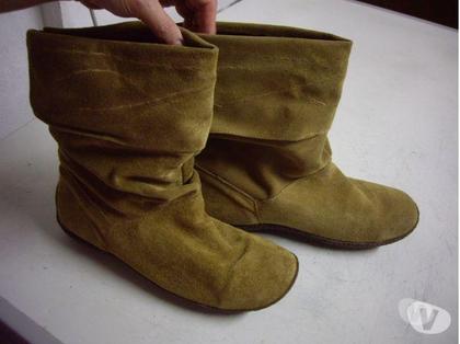 Chaussures et bottes occasion Bouxwiller Bas-Rhin - Photos Vivastreet Bottillons en daim Brun pt 40-neufs- à 12 €