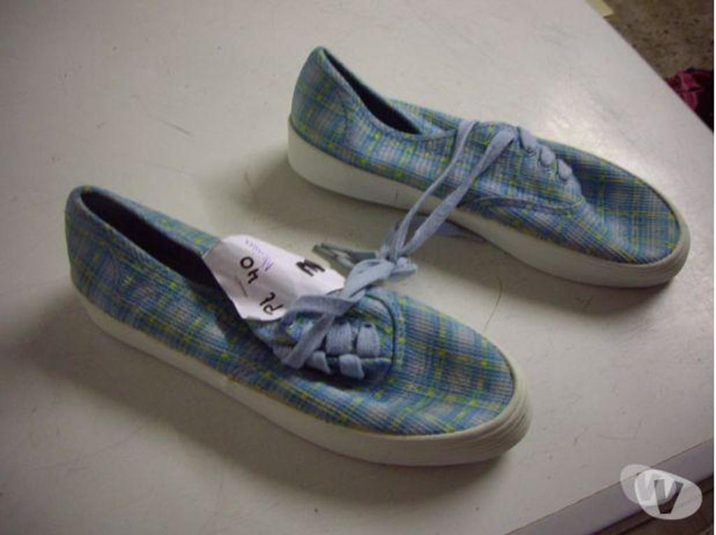 Chaussures Bas-Rhin Bouxwiller - 67330 - Photos Vivastreet Tennis Toiles quadrillées pt 40-neuves à 3 €