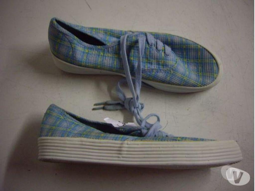 Chaussures Bas-Rhin Bouxwiller - 67330 - Photos Vivastreet Tennis Toiles quadrillées pt 40-neuves à 3 €