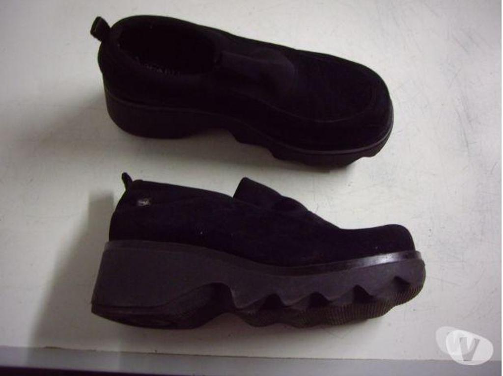 Chaussures Bas-Rhin Bouxwiller - 67330 - Photos Vivastreet Mocassins daim Noir pointure 40 à 5 €