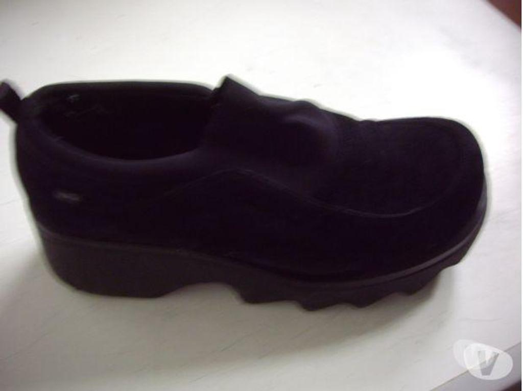 Chaussures Bas-Rhin Bouxwiller - 67330 - Photos Vivastreet Mocassins daim Noir pointure 40 à 5 €