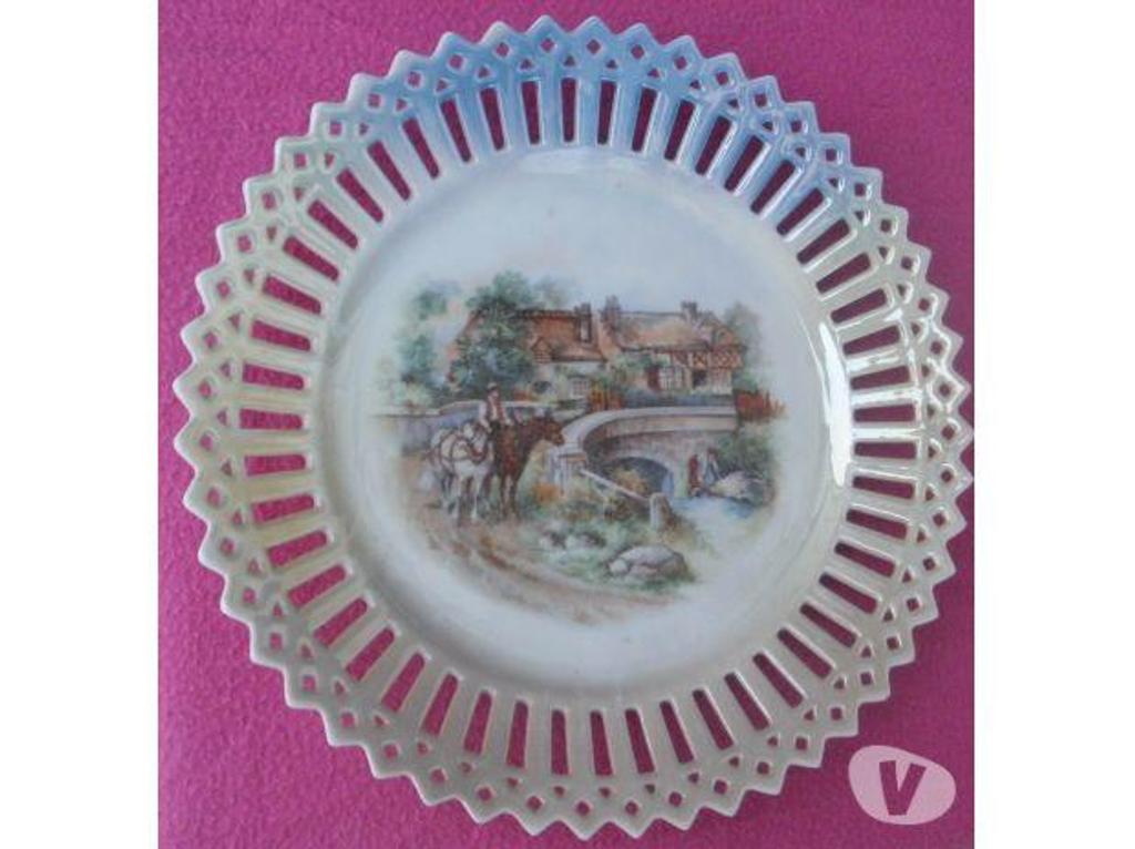 Décoration - art Tarn-et-Garonne Montauban - 82000 - Photos Vivastreet Assiette porcelaine ajouré dentelé scène campagne