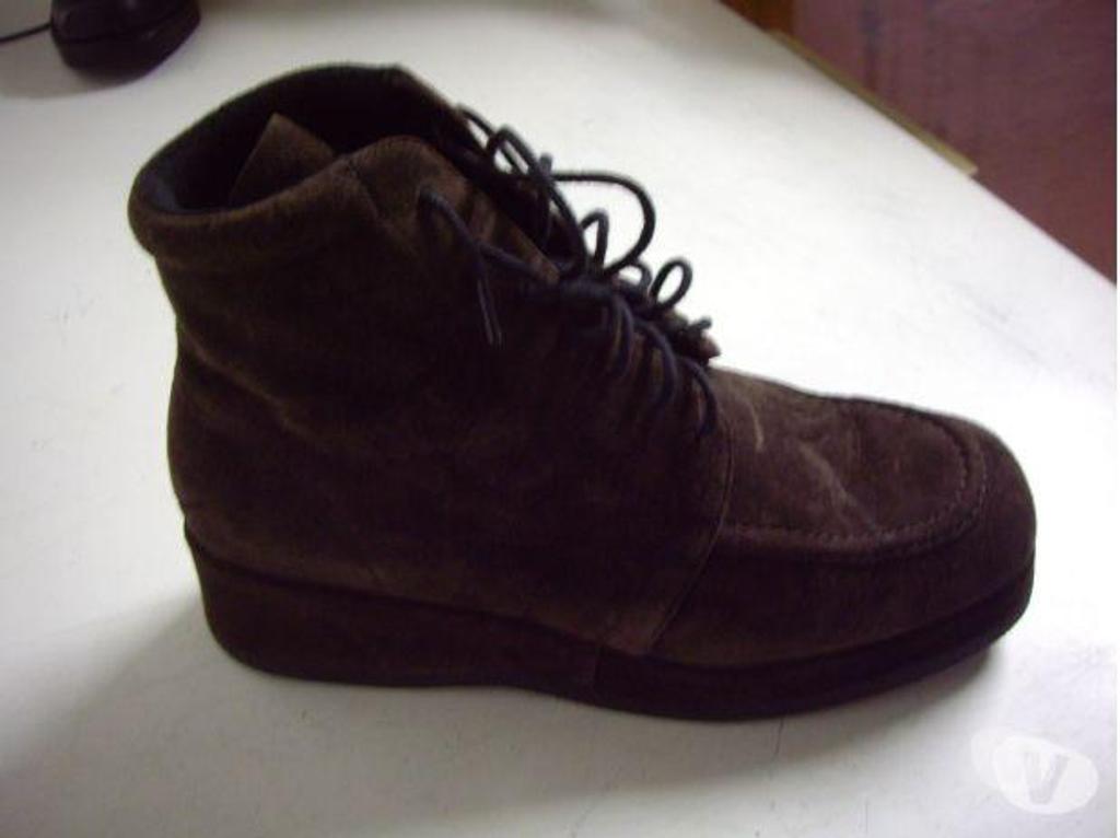 Chaussures Bas-Rhin Bouxwiller - 67330 - Photos Vivastreet Paire neuve Derbys Marron pt 40 à 8 €
