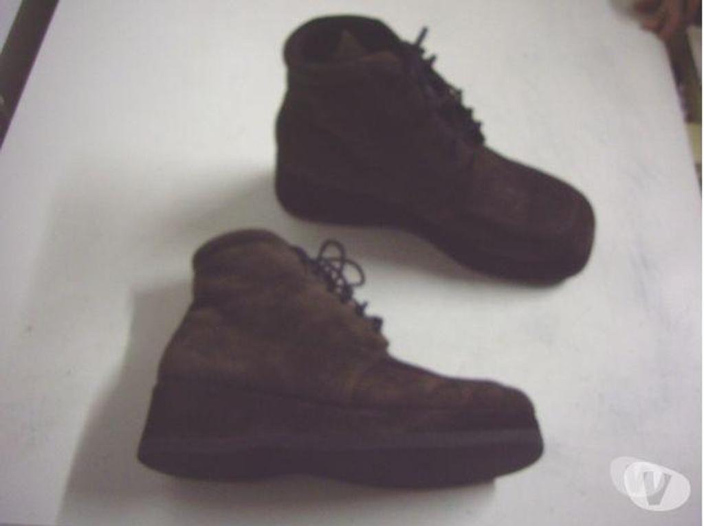 Chaussures Bas-Rhin Bouxwiller - 67330 - Photos Vivastreet Paire neuve Derbys Marron pt 40 à 8 €