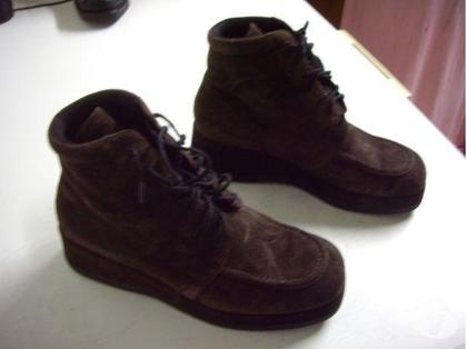 Chaussures et bottes occasion Bouxwiller Bas-Rhin - Photos Vivastreet Paire neuve Derbys Marron pt 40 à 8 €