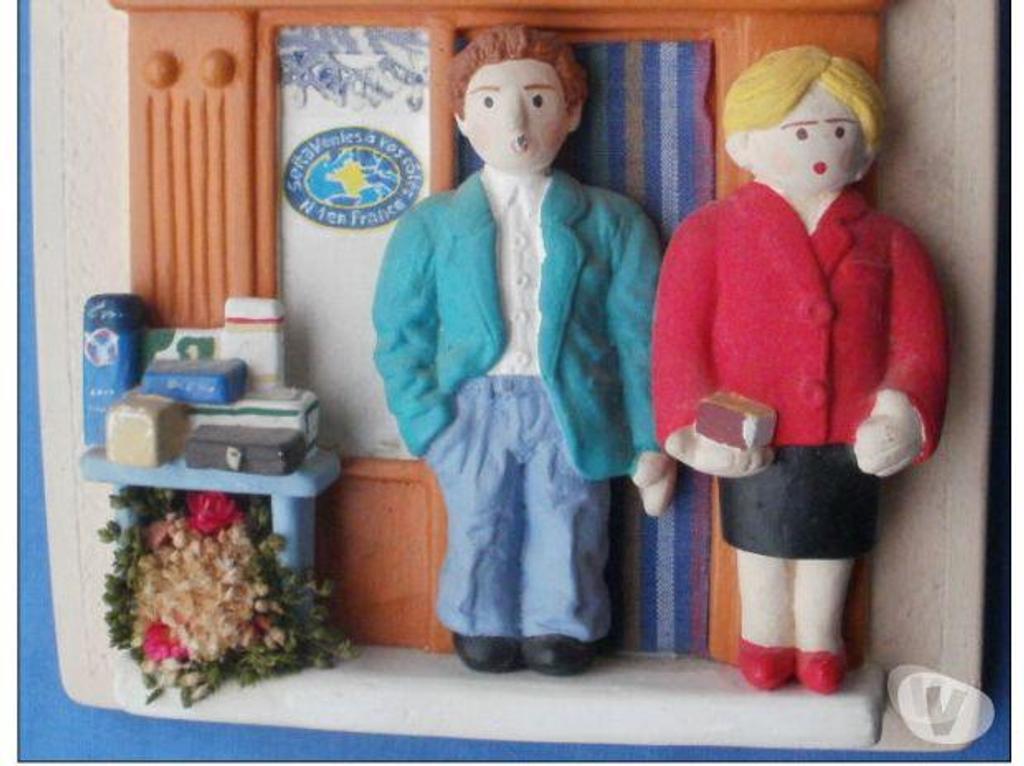Décoration - art Tarn-et-Garonne Montauban - 82000 - Photos Vivastreet Mini vitrine decorative devanture en platre Magasin tabac