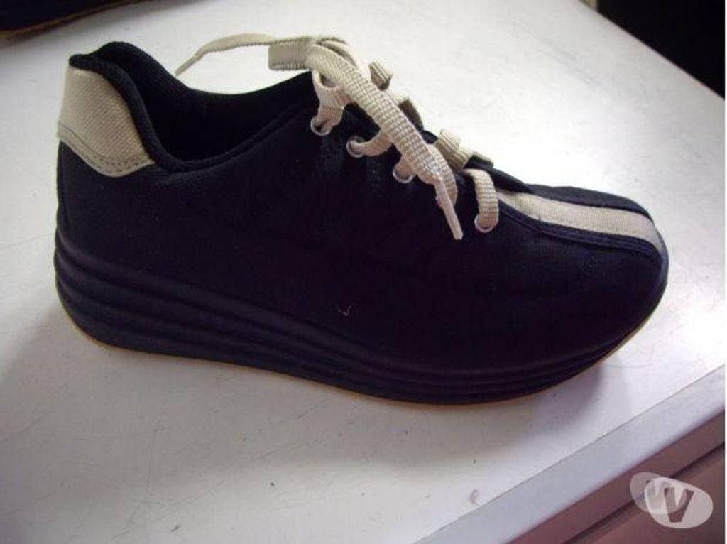 Chaussures Bas-Rhin Bouxwiller - 67330 - Photos Vivastreet Joggers en Toile Noir et Beige New Lander pt 39 -neufs-à 7 €