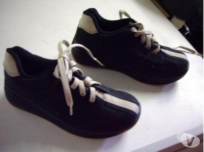 Chaussures et bottes occasion Bouxwiller Bas-Rhin - Photos Vivastreet Joggers en Toile Noir et Beige New Lander pt 39 -neufs-à 7 €