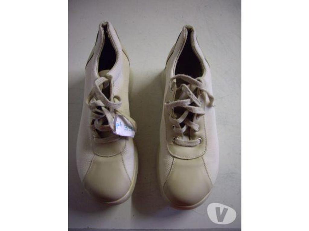 Chaussures Bas-Rhin Bouxwiller - 67330 - Photos Vivastreet Mocassins Beige pointure 39 à 5 €