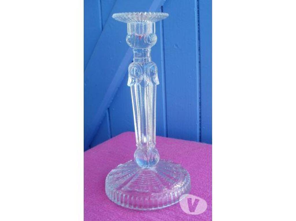 Décoration - art Tarn-et-Garonne Montauban - 82000 - Photos Vivastreet Bougeoir en verre Hauteur 22 cm