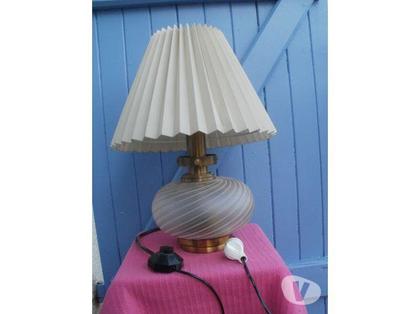 Décoration-Art-Antiquité Montauban Tarn-et-Garonne - Photos Vivastreet Lampe de salon verre et laiton Hauteur 45 cm
