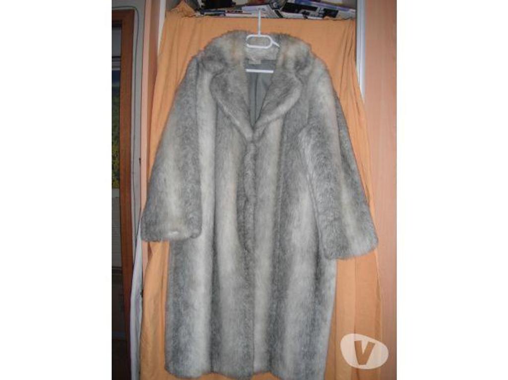 Vêtements occasion Bas-Rhin Obermodern Zutzendorf - Photos Vivastreet manteau