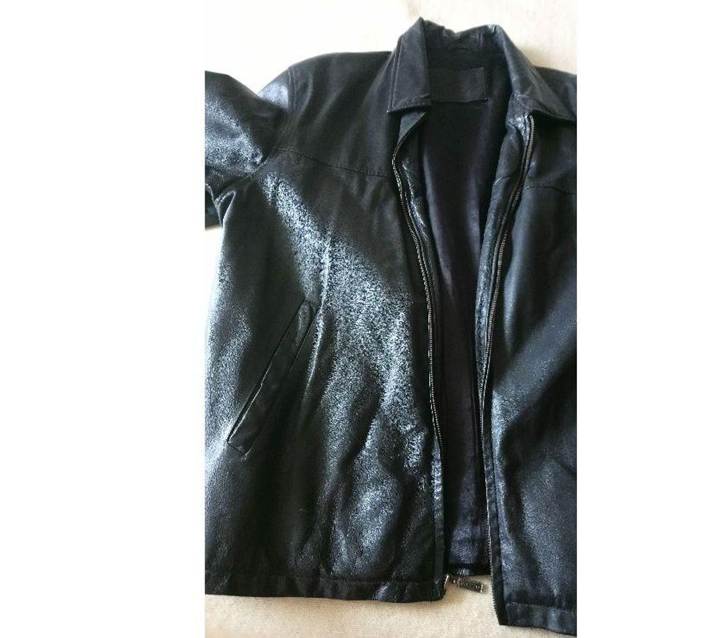 Vêtements occasion Seine-Saint-Denis La Courneuve - 93120 - Photos Vivastreet Blouson Cuir