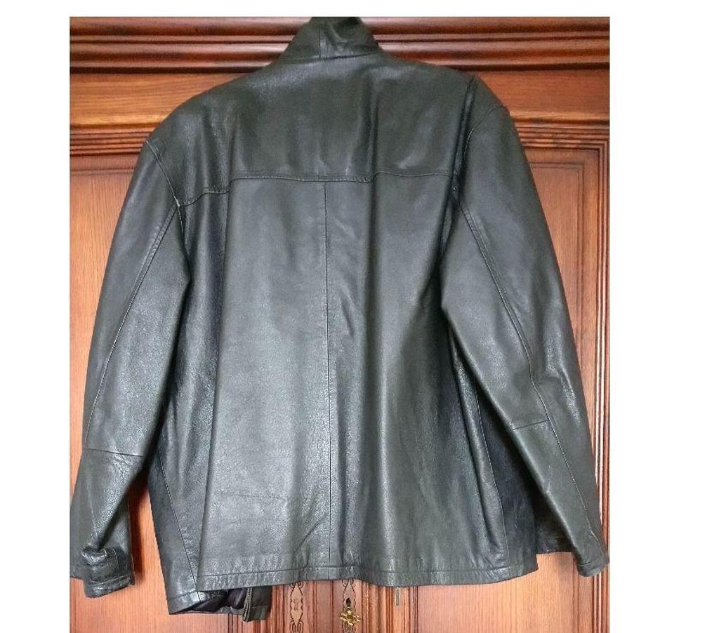 Vêtements occasion Seine-Saint-Denis La Courneuve - 93120 - Photos Vivastreet Blouson Cuir