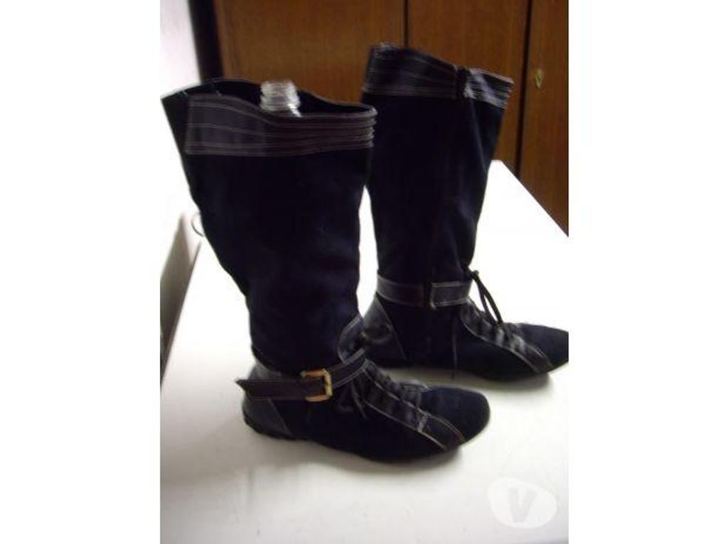 Chaussures Bas-Rhin Bouxwiller - 67330 - Photos Vivastreet Bottes Noir à sangles pt 40 - neuves - à 12 €