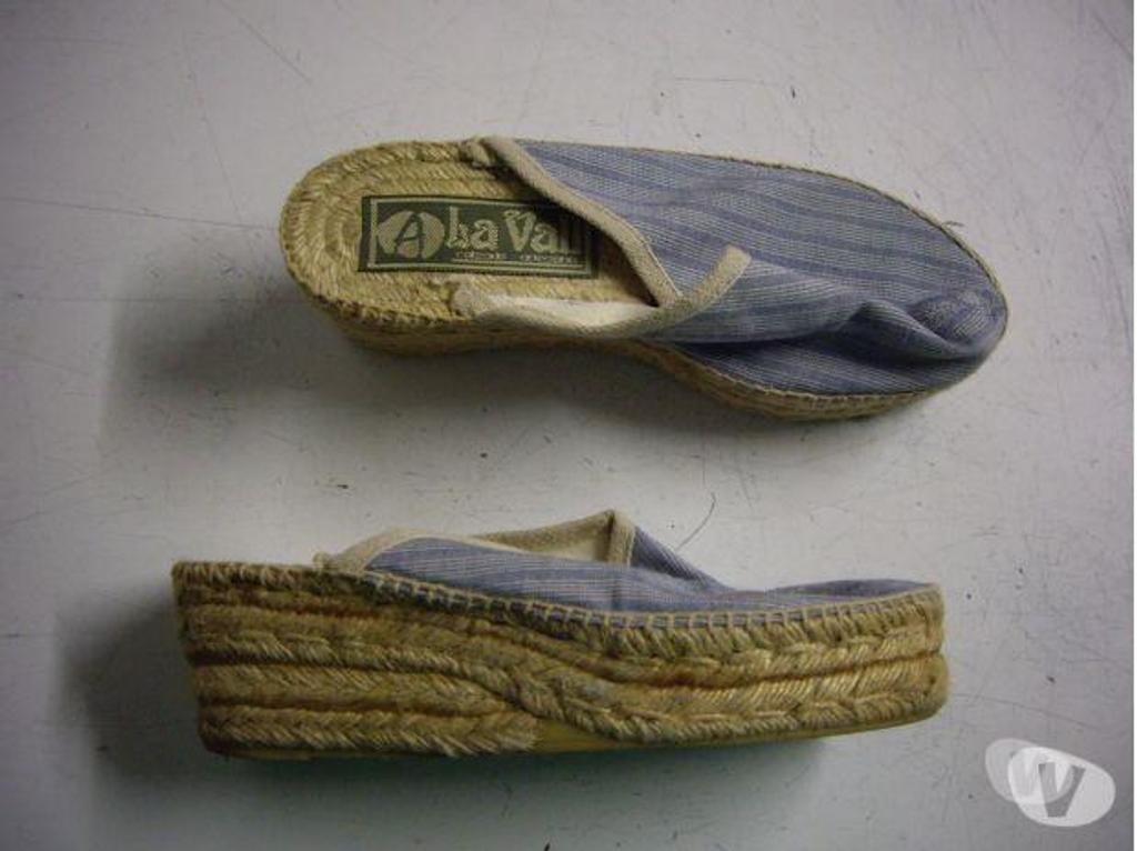 Chaussures Bas-Rhin Bouxwiller - 67330 - Photos Vivastreet Sabots en espadrilles pt 34 en bleu rayé à 3 €