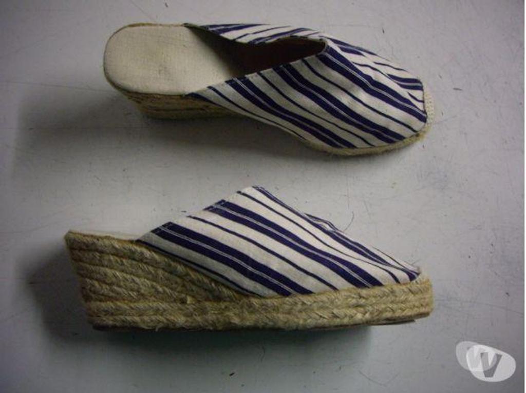 Chaussures Bas-Rhin Bouxwiller - 67330 - Photos Vivastreet Sabots en espadrilles pt 37 en Marine Rayé