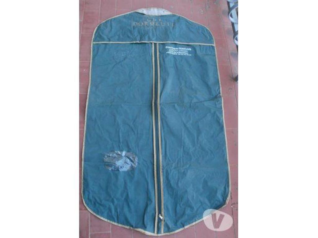 Accessoires - Bagagerie Tarn-et-Garonne Montauban - 82000 - Photos Vivastreet Housse de protection pour vêtement Guy DORMEUIL
