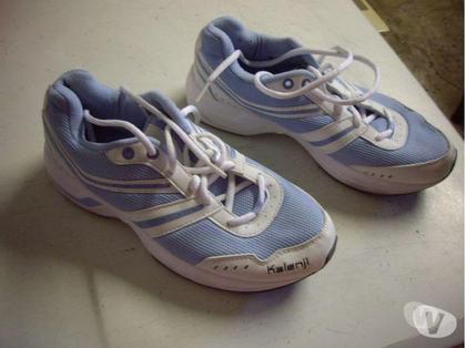 Chaussures et bottes occasion Bouxwiller Bas-Rhin - Photos Vivastreet Joggers Bleu rayé blanc pt 38-neuves- à 7 €