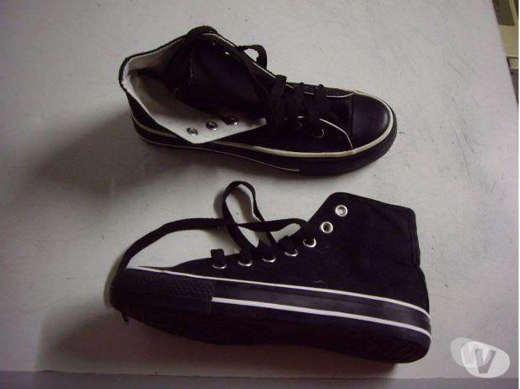 Chaussures Bas-Rhin Bouxwiller - 67330 - Photos Vivastreet Basket en tissu Noir pointure 39-neuves