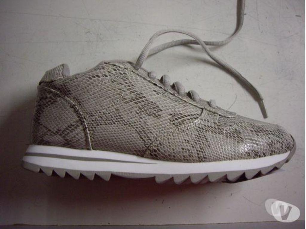 Chaussures Bas-Rhin Bouxwiller - 67330 - Photos Vivastreet Baskets de Ville Gris Serpenté pt 38-neuves- 7 €
