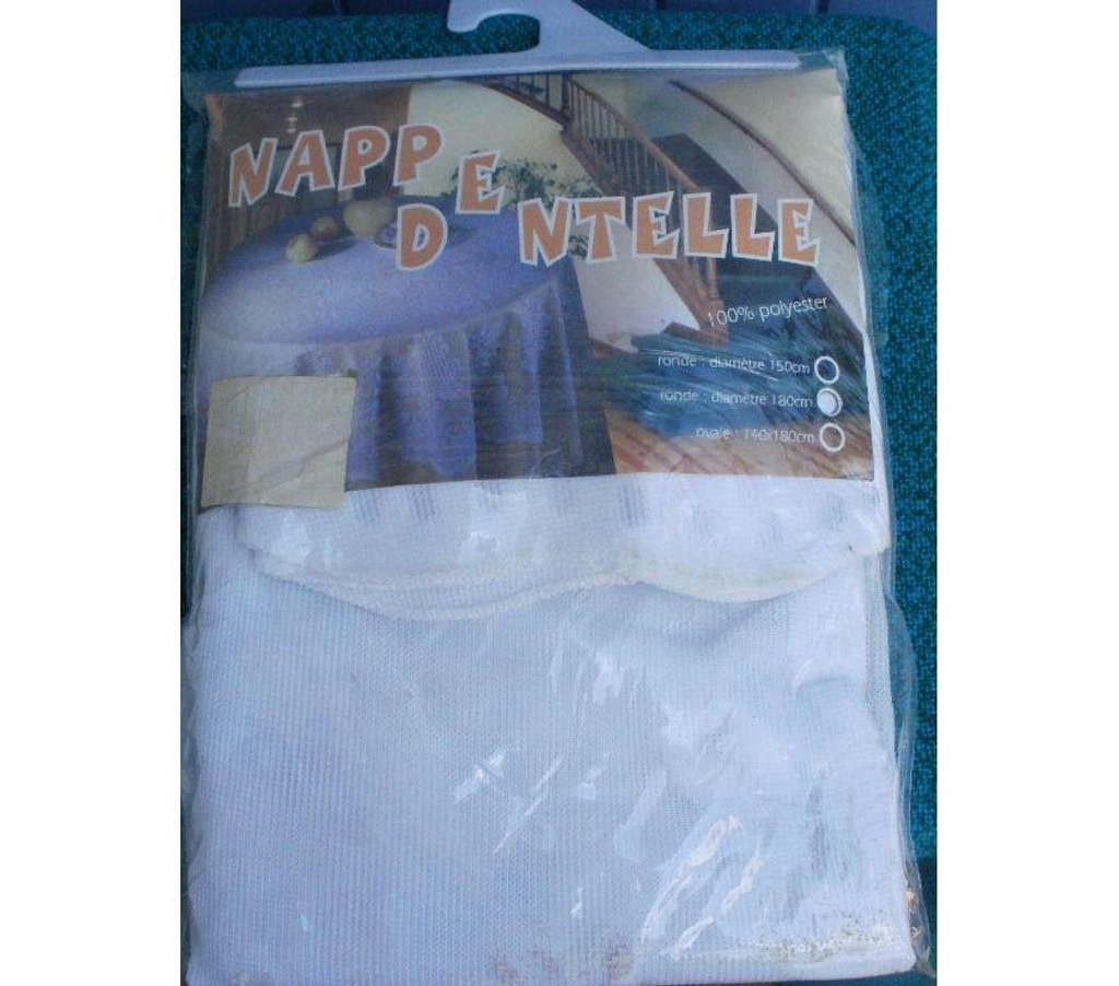 Ameublement & art de la table Tarn-et-Garonne Montauban - 82000 - Photos Vivastreet Nappe ronde dentelle en polyester Ø 180 cm