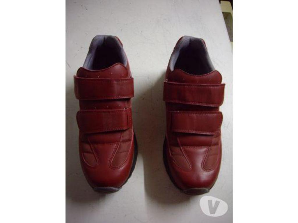 Chaussures Bas-Rhin Bouxwiller - 67330 - Photos Vivastreet Baskets de ville Rouge à scratch pt 38-neufs à 7 €