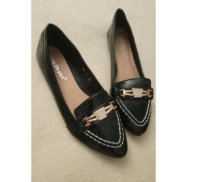 Chaussures et bottes occasion La Courneuve Seine-Saint-Denis - Photos Vivastreet Ballerines Neuves