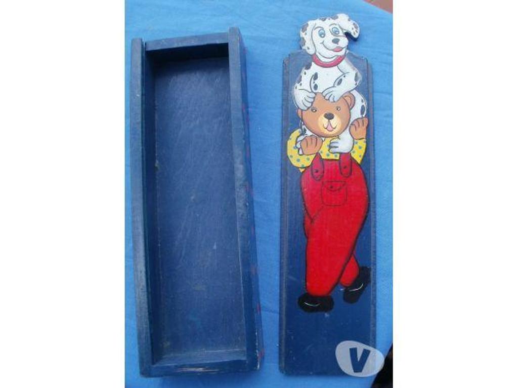Accessoires - Bagagerie Tarn-et-Garonne Montauban - 82000 - Photos Vivastreet PLUMIER en bois, boite à crayon, décor d'animaux