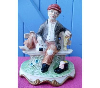 Décoration-Art-Antiquité Montauban Tarn-et-Garonne - Photos Vivastreet STATUETTE, personnage en biscuit, marin