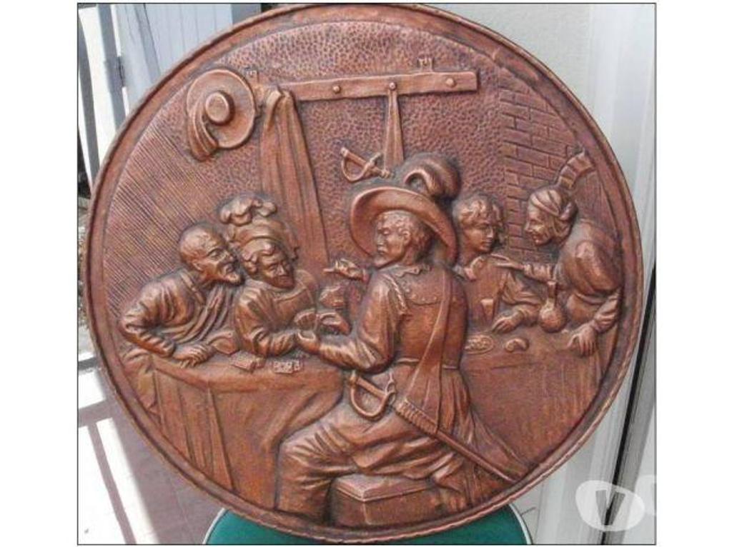 Décoration - art Tarn-et-Garonne Montauban - 82000 - Photos Vivastreet Plaque décorative en cuivre Ø 48.5 CM