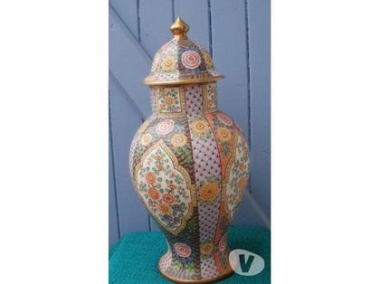 Décoration-Art-Antiquité Montauban Tarn-et-Garonne - Photos Vivastreet Grande potiche en faience ou porcelaine H. 43 cm