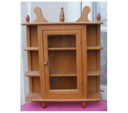 Décoration - art Montauban Tarn-et-Garonne - Photos Vivastreet Armoire miniature en pin avec pieds, ou Vitrine