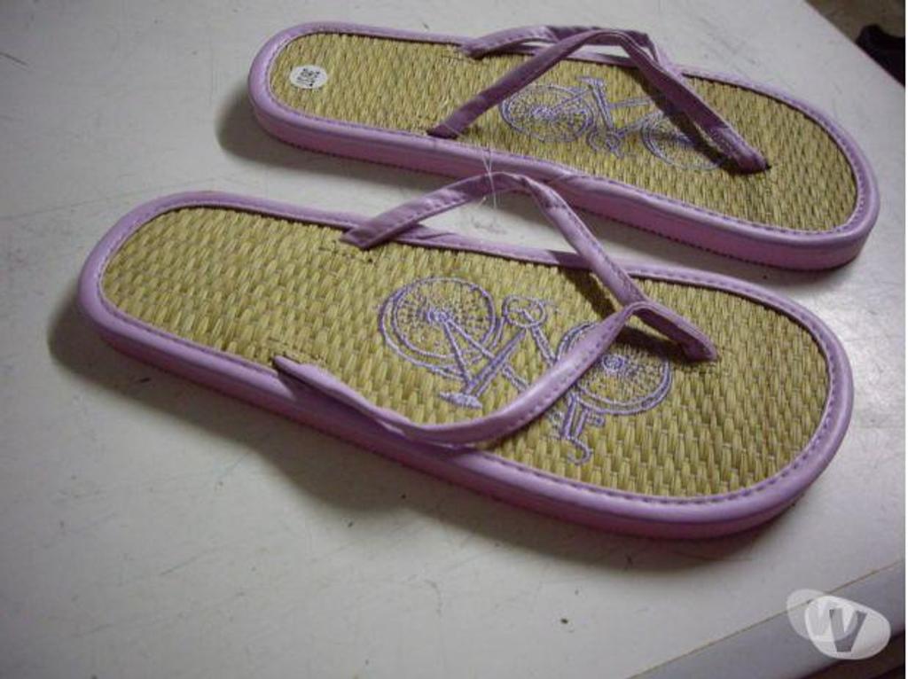 Chaussures Bas-Rhin Bouxwiller - 67330 - Photos Vivastreet Paires de Tongs pt 36-37 -neuves- à 2,50 €