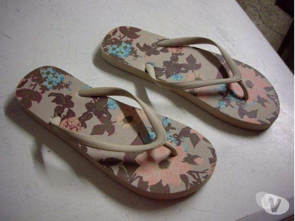 Chaussures Bas-Rhin Bouxwiller - 67330 - Photos Vivastreet Paires de Tongs pt 36-37 -neuves- à 2,50 €