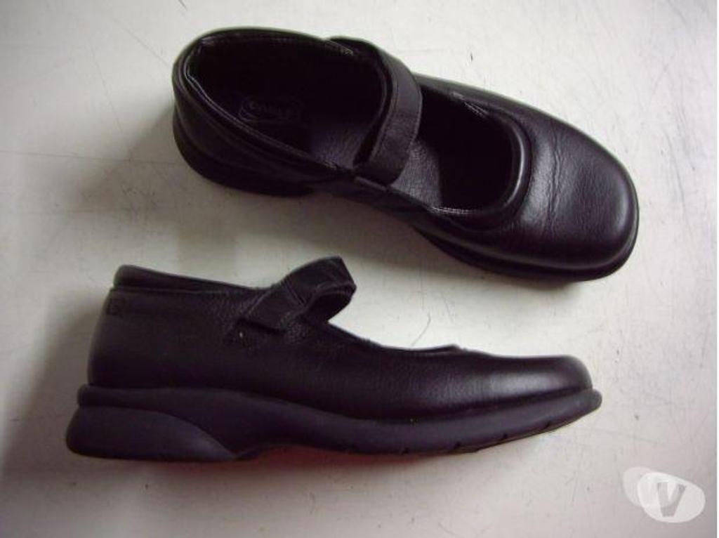 Chaussures Bas-Rhin Bouxwiller - 67330 - Photos Vivastreet Derbys Noir à bride scratchée pt 38 à 4 €