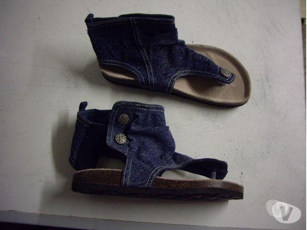 Chaussures Bas-Rhin Bouxwiller - 67330 - Photos Vivastreet Sandales à entredoigts en jean pt 36-37-neuves