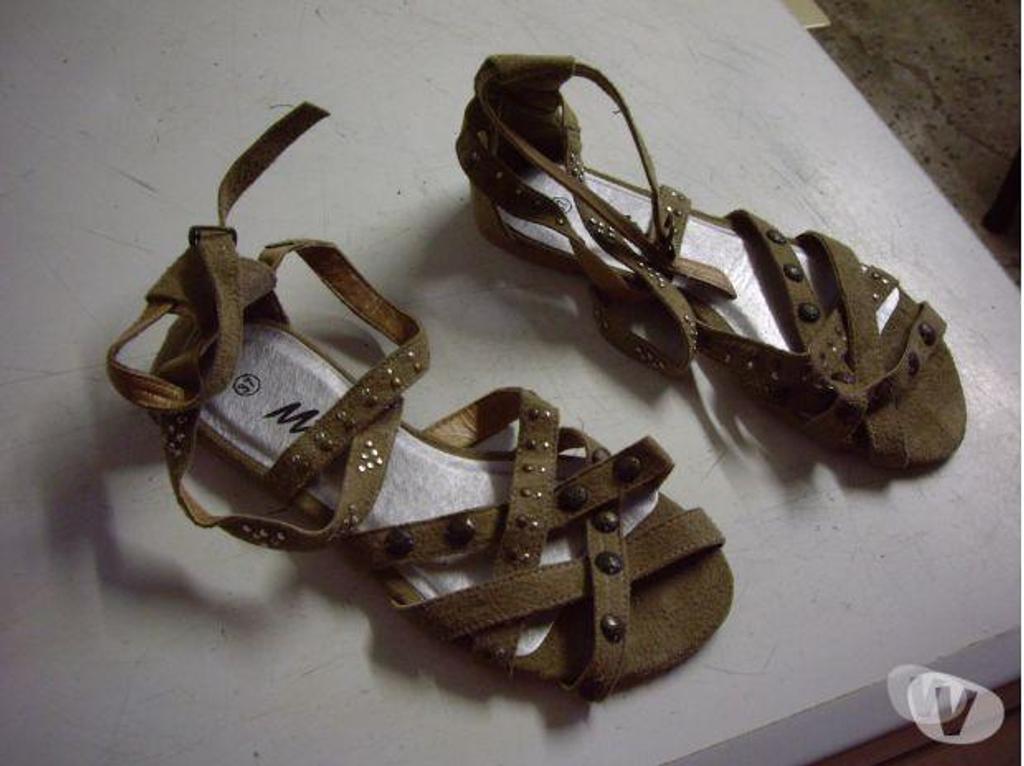 Chaussures Bas-Rhin Bouxwiller - 67330 - Photos Vivastreet Sandales croisées Brun pt 37-neuves- à 5 €
