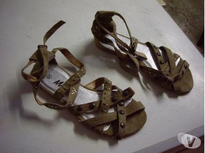 Chaussures occasion Bouxwiller Bas-Rhin - Photos Vivastreet Sandales croisées Brun pt 37-neuves- à 5 €