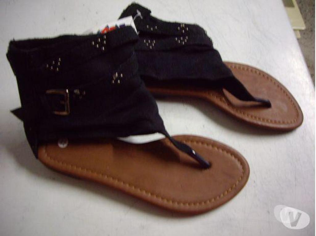 Chaussures Bas-Rhin Bouxwiller - 67330 - Photos Vivastreet Entredoigts montants Noir pt 37-neufs- à 7 €