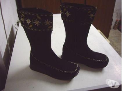 Chaussures et bottes occasion Bouxwiller Bas-Rhin - Photos Vivastreet Bottes Noir bande imprimée pt 38 -neuves- à 18 €